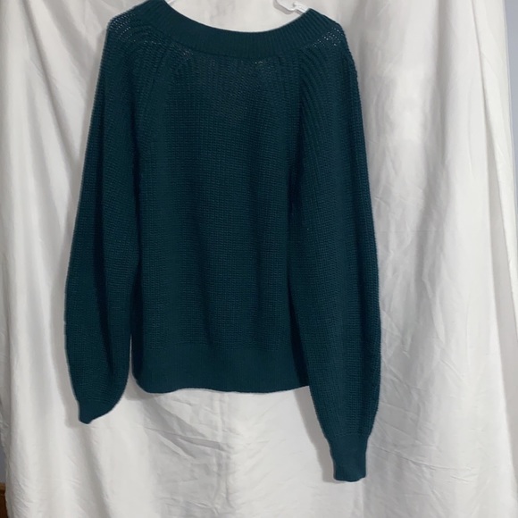 Sweater - Picture 2 of 4